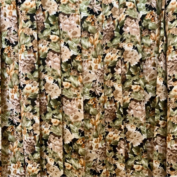 Via Sant Andrea 90's Floral Knife Pleated Midi Skirt, Size 6 - Picture 7 of 9